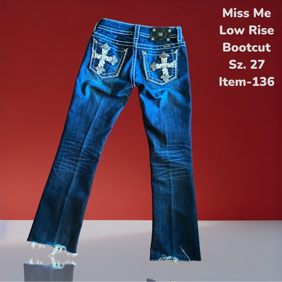 Miss Me Low Rise Bootcut jeans Sz. 27 NWOT Dark wash Embellished Cross pockets - Picture 2 of 11